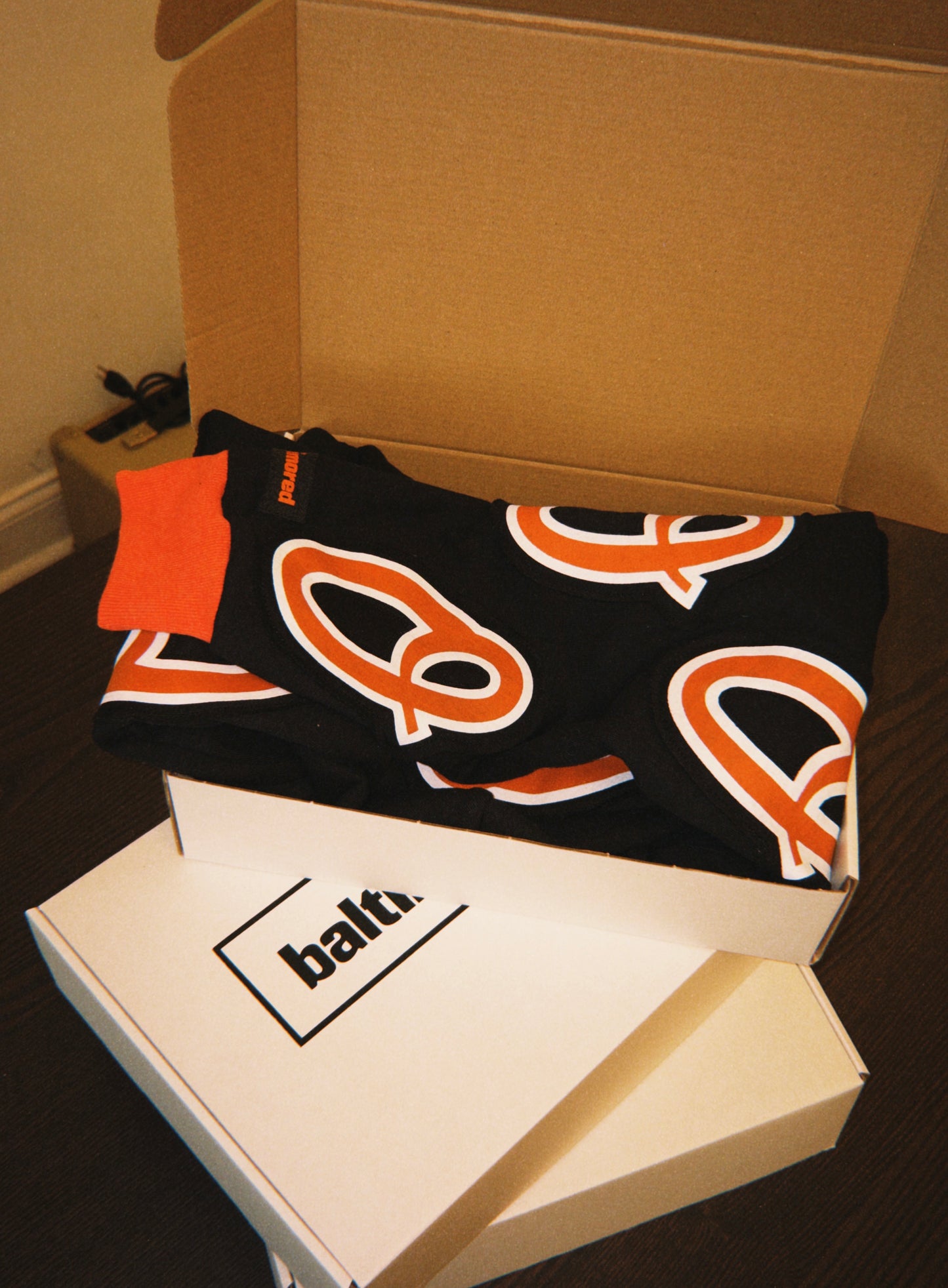 O's Cropped Hoodie